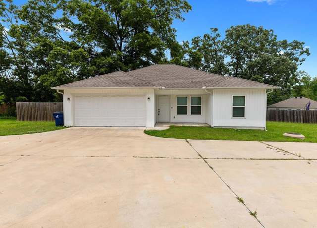 Property at 17 Woodhaven Dr, Cabot, AR 72023, 3 beds, 2 baths