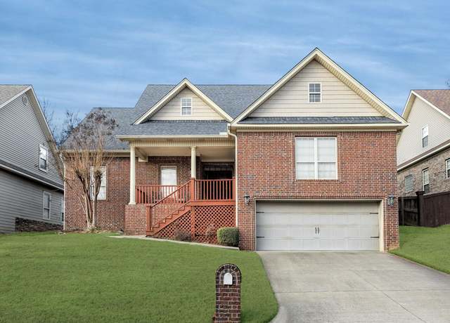 Property at 406 Parliament St, Little Rock, AR 72211, 4 beds, 3 baths