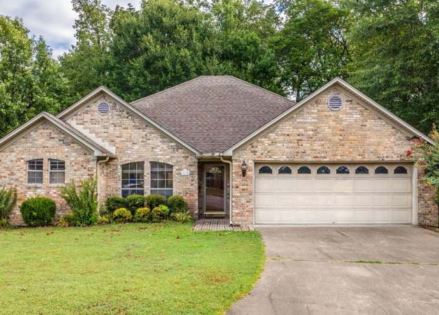 Property at 2130 Shade Tree Dr, Conway, AR 72032, 3 beds, 2 baths