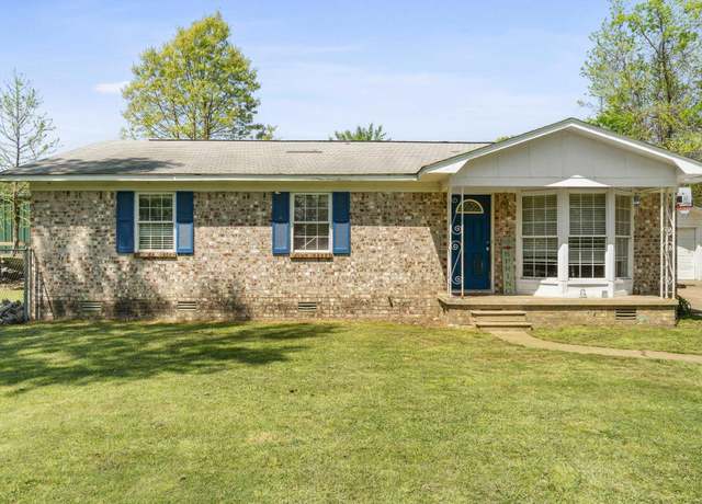 Property at 105 N Main St, Mayflower, AR 72106, 3 beds, 2 baths