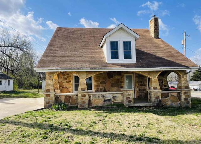 Property at 211 W Campus, Marshall, AR 72650, 4 beds, 2 baths
