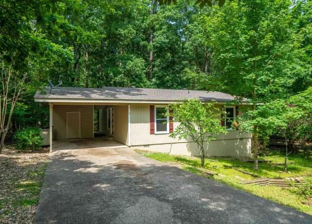 Property at 12 Segovia Dr, Hot Springs, AR 71909, 2 beds, 1.5 baths