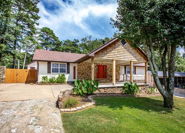 Property at 313 Snead Dr, Fairfield Bay, AR 72088, 3 beds, 2 baths