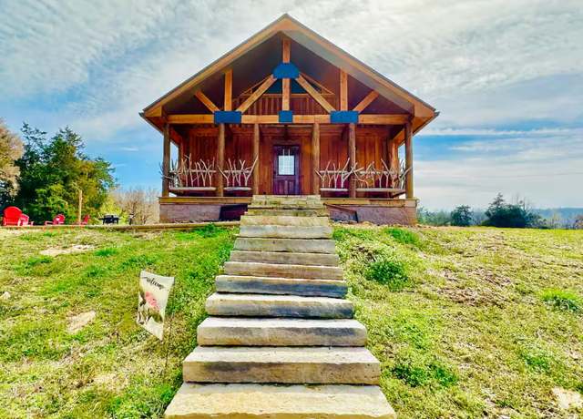 Property at 758 J Lynne Dr, Mountain View, AR 72560, 2 beds, 1 bath