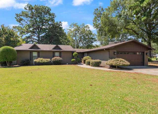 Property at 11 Red Oak Dr, Conway, AR 72034, 4 beds, 2 baths