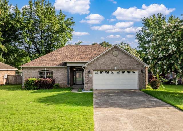 Property at 1304 Oak Forest Dr, Jacksonville, AR 72076, 3 beds, 2 baths