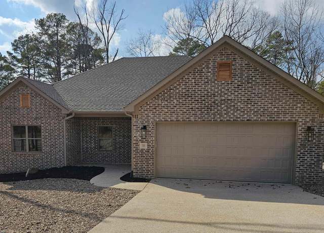 Property at 35 Pacifica Cir, Hot Springs Village, AR 71909, 3 beds, 2 baths