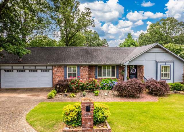 Property at 1100 Talihana Dr, North Little Rock, AR 72116, 4 beds, 2 baths
