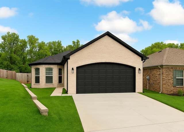 Property at 7316 Stonehenge Dr, Sherwood, AR 72120, 3 beds, 2 baths