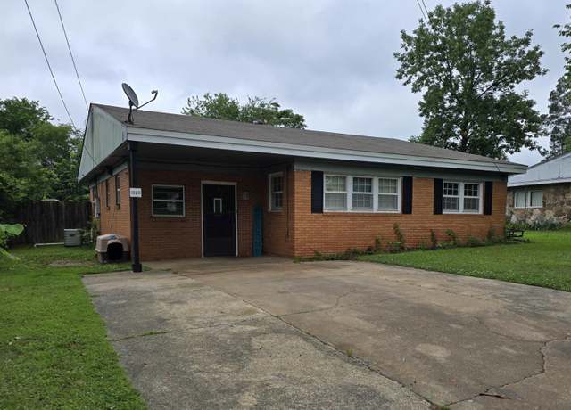 Property at 1020 Pioneer Rd, Searcy, AR 72143, 3 beds, 1.5 baths