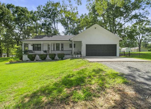 Property at 60 Pin Oak Dr, Lonoke, AR 72086, 3 beds, 2 baths