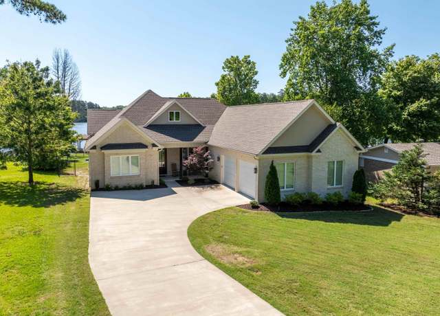 Property at 493 Kirschwood Dr, Hot Springs, AR 71913, 4 beds, 3.5 baths