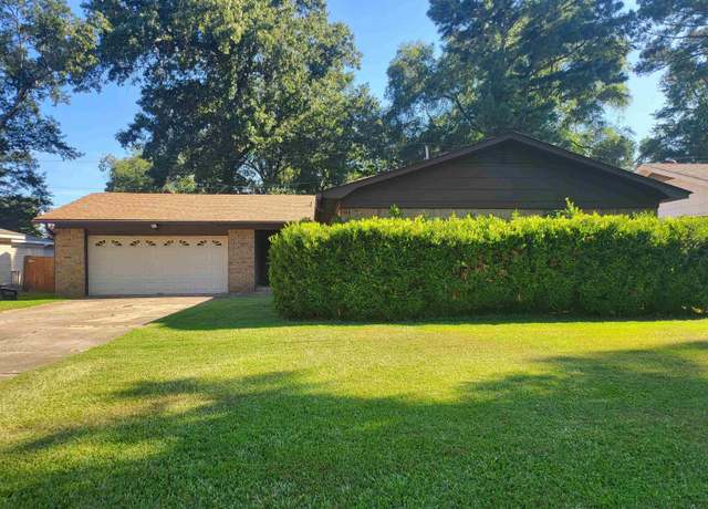 Property at 1017 Grayland Dr, Jacksonville, AR, 3 beds, 2 baths