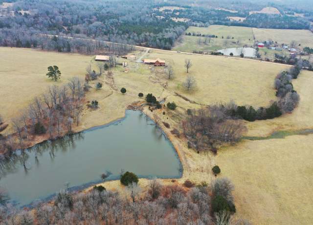 Property at 375 Greasy Creek Rd, Salem, AR 72576, 4 beds, 3.5 baths