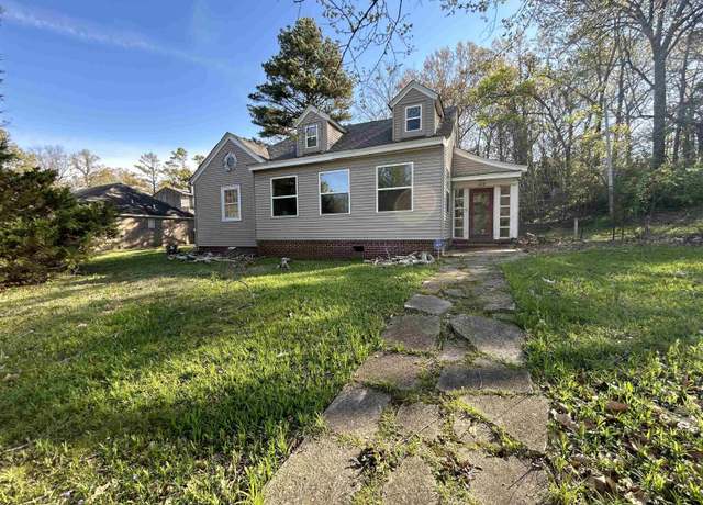 Property at 429 East St, Forrest City, AR 72335, 3 beds, 3 baths