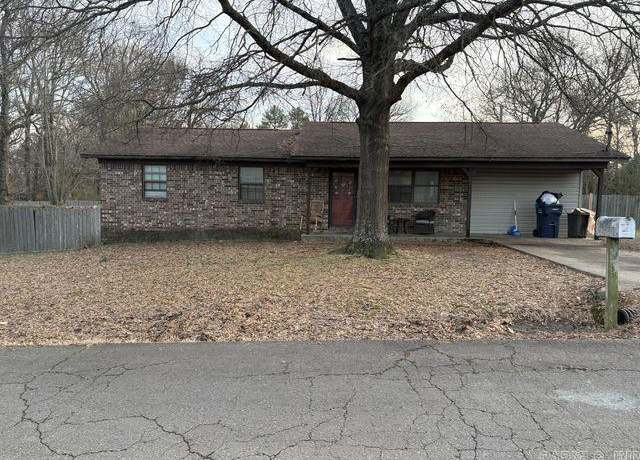 Property at 200 NE 15th, Atkins, AR 72823, 4 beds, 1.5 baths
