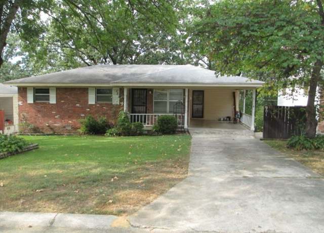 Property at 901 W 58th St, North Little Rock, AR 72118, 4 beds, 1.5 baths