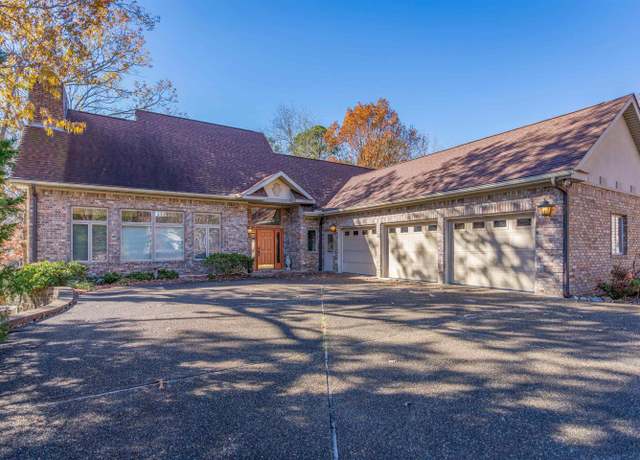 Property at 4 Nudo Ln, Hot Springs Village, AR 71909, 3 beds, 3.5 baths