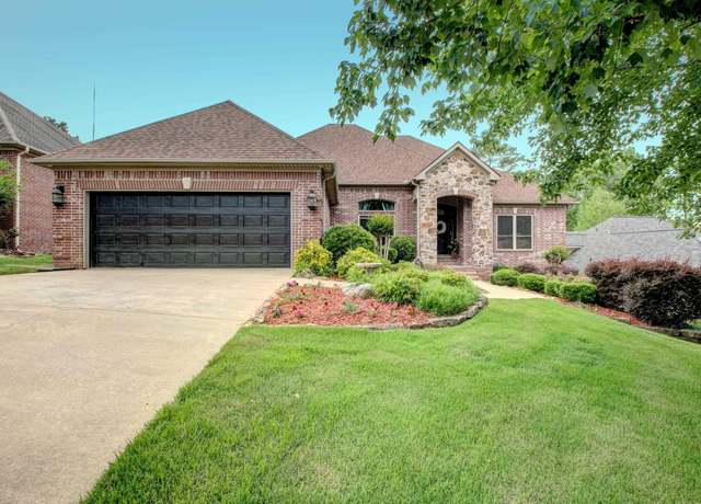 Property at 32 Bronte Ct, Little Rock, AR 72223, 5 beds, 3 baths