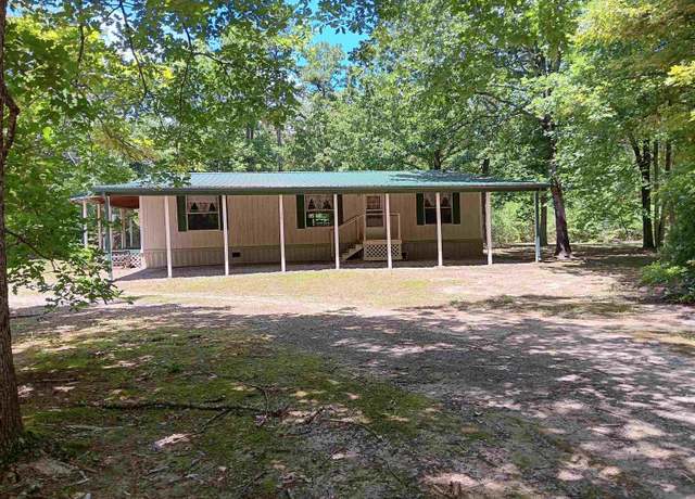 Property at 84 Prince Dr, Greers Ferry, AR 72067, 3 beds, 2 baths