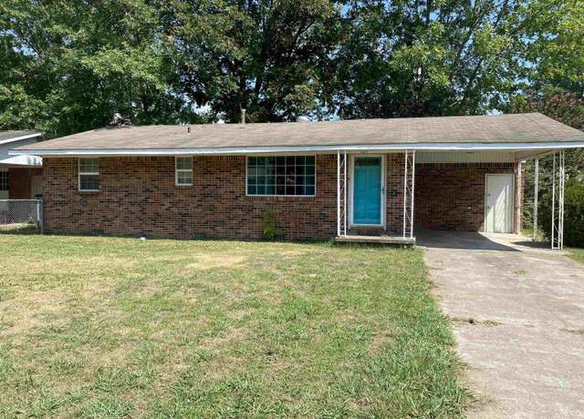 Property at 507 N 10th St, Paragould, AR 72450, 2 beds, 1 bath