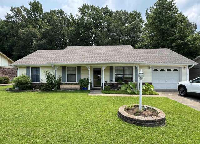 Property at 28 Parkview, Cabot, AR 72023, 3 beds, 2 baths