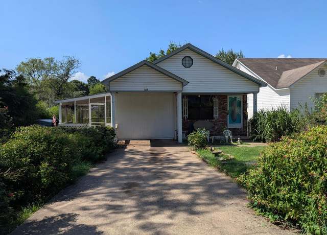 Property at 164 Chelle St, Hot Springs, AR 71901, 3 beds, 2 baths