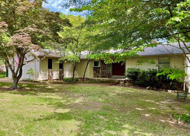 Property at 124 Big Pine Rd, Batesville, AR, 3 beds, 2 baths