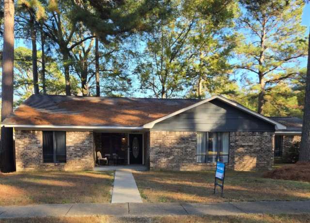 Property at 10001 Warren, Little Rock, AR 72209, 4 beds, 2 baths