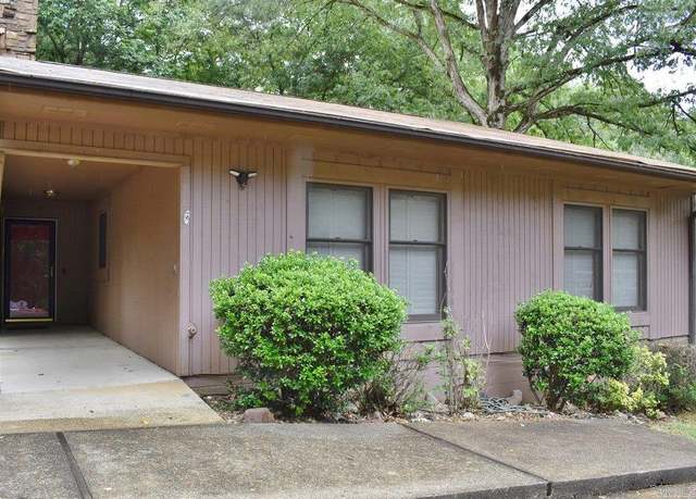 Property at 22 Reddina Ln, Hot Springs Village, AR, 3 beds, 2 baths