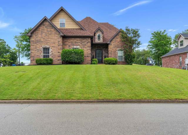 Property at 4408 Lochmoor, Jonesboro, AR 72405, 5 beds, 2.5 baths