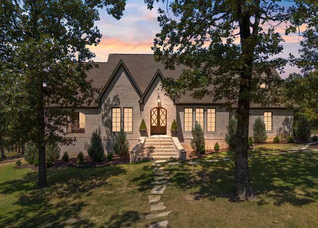 Property at 18 Sky Dr Dr, Greenbrier, AR 72058, 4 beds, 2.5 baths