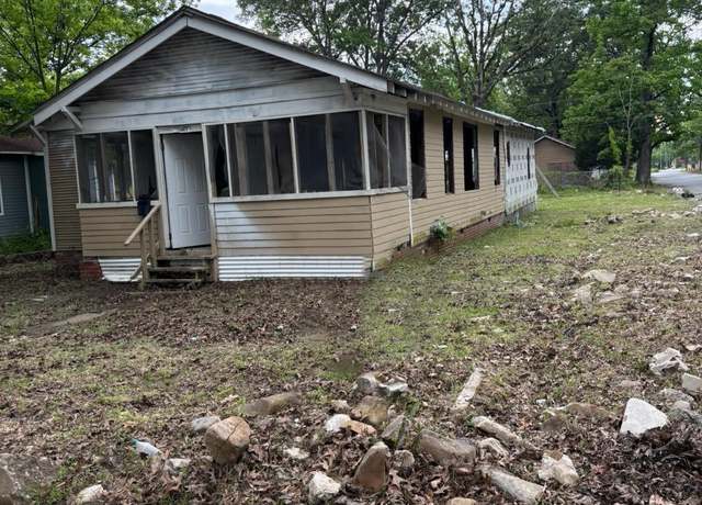 Property at 2200 Valmar St, Little Rock, AR 72204