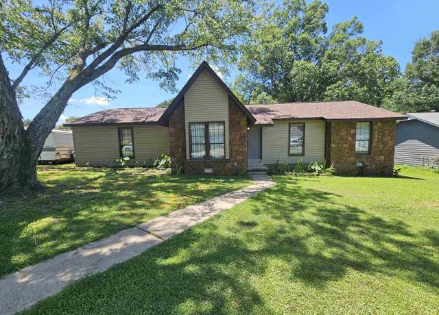 Property at 24 Leprechaun Ln, Alexander, AR, 3 beds, 2 baths