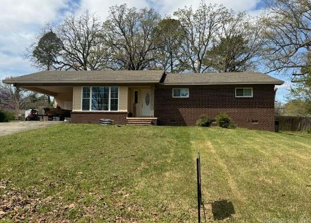 Property at 2017 Paula, Pocahontas, AR 72455, 4 beds, 2.5 baths