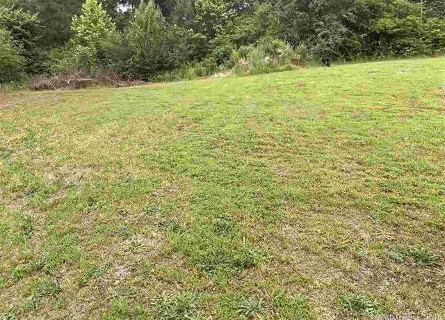 Property at 807 Valley Dr, Searcy, AR 72143