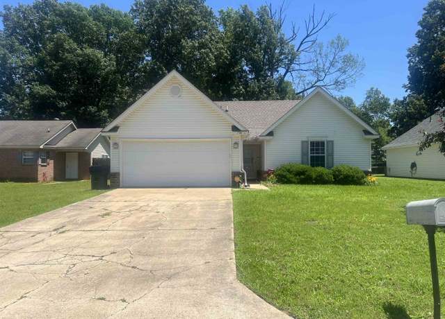 Property at 716 Crescent Cv, Jonesboro, AR 72401, 3 beds, 2 baths