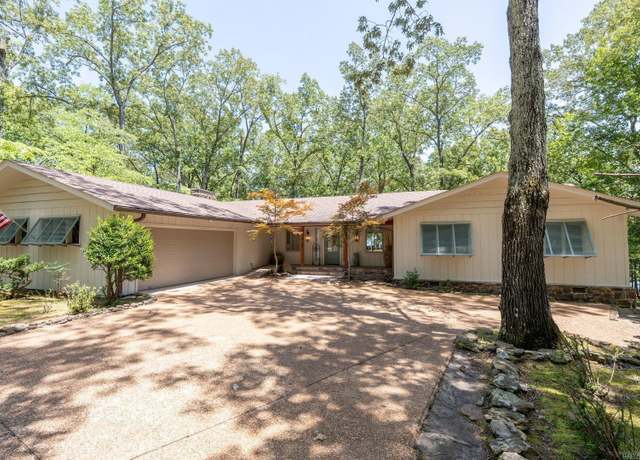 Property at 1012 Fox Chase Rd, Heber Springs, AR 72543, 4 beds, 3.5 baths