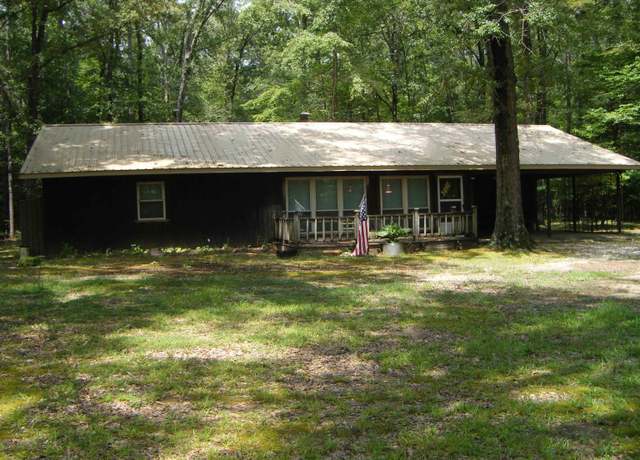 Property at 420 E Farm Rd, Delight, AR 71940, 3 beds, 2 baths