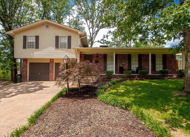 Property at 4 Coachlight Cir, Little Rock, AR 72227, 3 beds, 2 baths