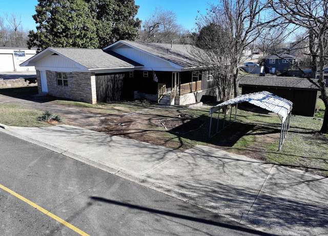 Property at 503 E Broadway, Glenwood, AR 71943, 4 beds, 2.5 baths