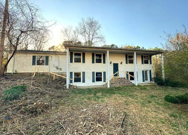 Property at 504 3rd St, Flippin, AR 72634, 3 beds, 1 bath