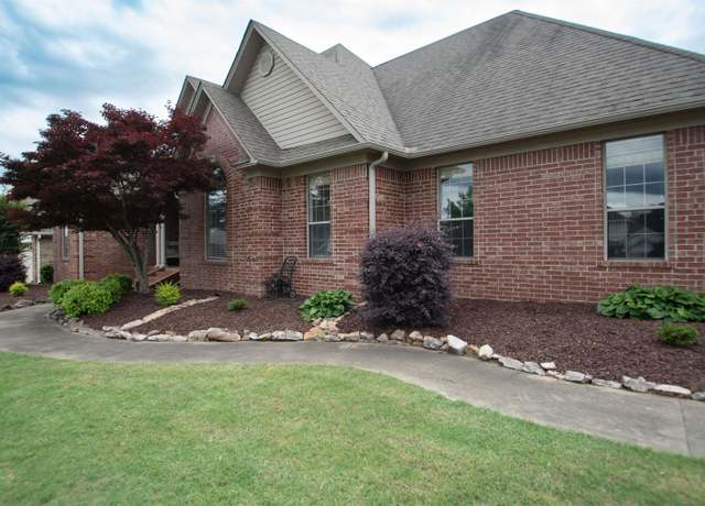 Property at 2413 Brittany Ln Ln, Searcy, AR 72143, 3 beds, 3 baths