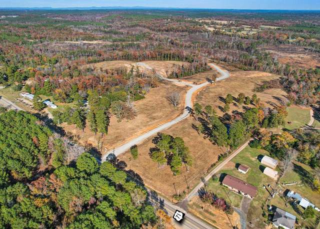 Property at 102 Rolling Oaks Dr, De Queen, AR 71832