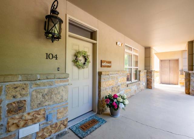Property at 100 Vallon Ln #104, Little Rock, AR 72223, 2 beds, 2 baths