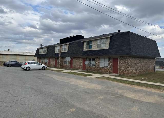 Property at 201 White Hall, White Hall, AR 71602, 48 beds