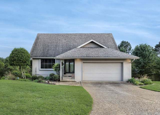 Property at 11933 Rivercrest Dr, Little Rock, AR 72212, 4 beds, 2 baths