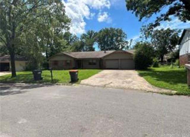 Property at 1507 N Jackson Ave, Russellville, AR 72801, 3 beds, 2 baths