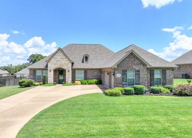 Property at 249 Callaway Cir, Hot Springs, AR 71913, 3 beds, 2.5 baths