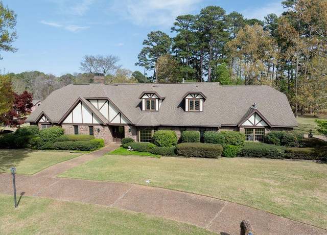 Property at 1110 Huntington Pl, Heber Springs, AR 72543, 3 beds, 4.5 baths